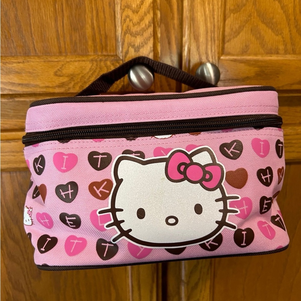 Hello Kitty Sanrio 2008 Cosmetic/Make up Bag